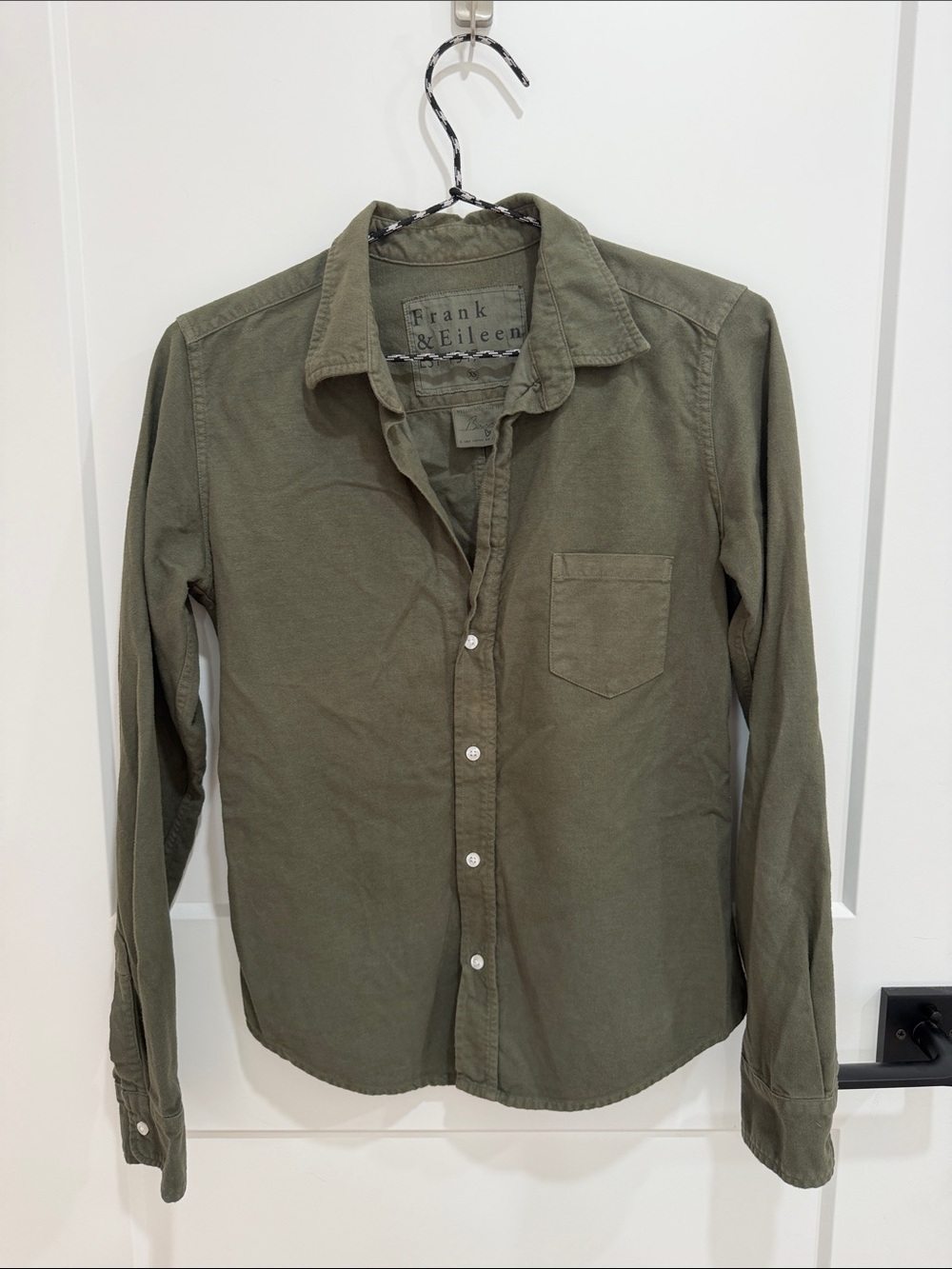 Frank & Eileen Women’s Olive Button-Down Barry Shirt